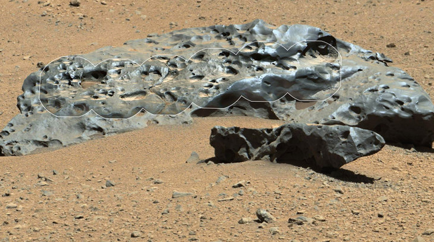 Осколок метеорита, найденный марсоходом на Марсе