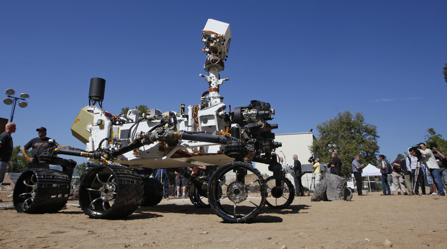 25 июля 2012 года. Марсоход Curiosity во время демонстрации СМИ