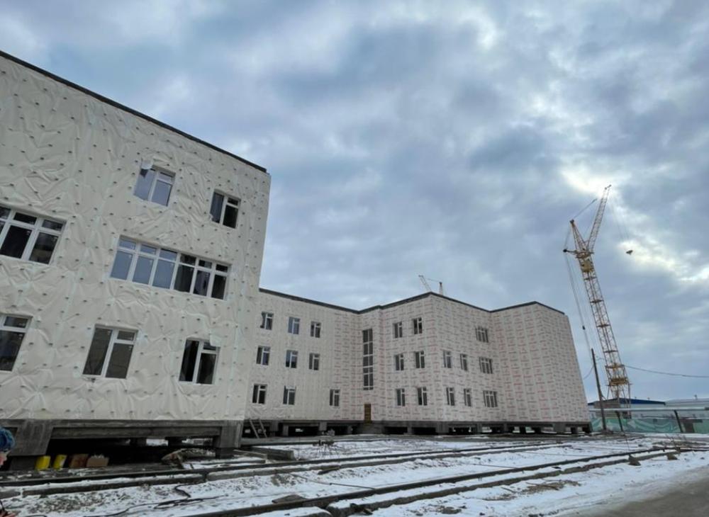 В якутии построят. Самая большая школа в Якутии. В Якутске самый большой школа. Самая большая школа в Сибири. Самое большое здание в ДРКБ.