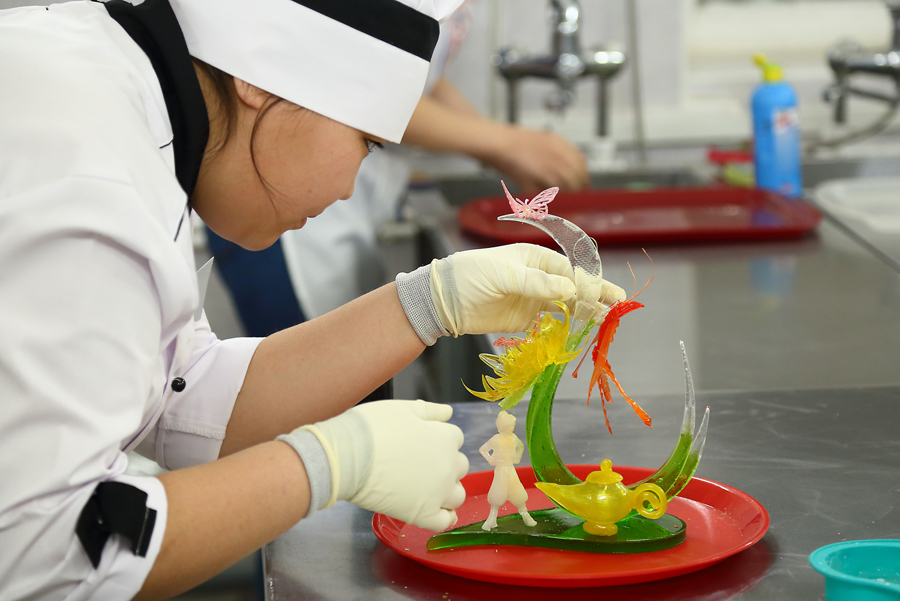 Профессия поварское и кондитерское дело. Кондитер. Кулинарное искусство. WORLDSKILLS кондитерское дело. Повар кондитер.